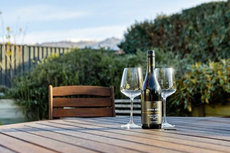 Photo of property in 5 Ethereal Crescent, Mount Pisa, Cromwell, 9383