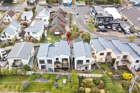 Photo of property in 8 Marina View, Paremata, Porirua, 5026