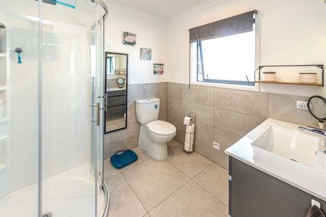 Photo of property in 15 Jackson Street, College Estate, Whanganui, 4500