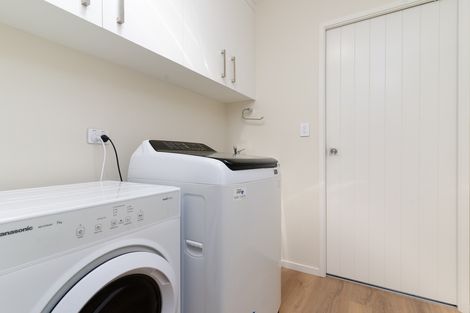 Photo of property in 11 Maple Grove, Kingston, Wellington, 6021