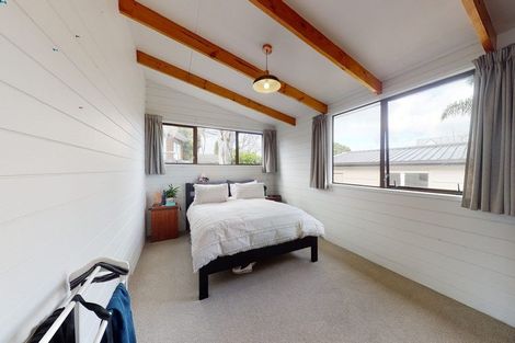 Photo of property in 165 Carnoustie Drive, Wattle Downs, Auckland, 2103