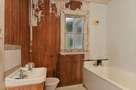 Photo of property in 85 George Street, Hikurangi, 0114