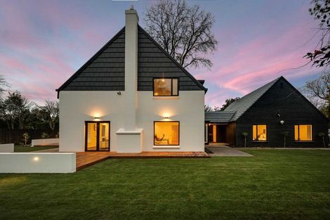 Photo of property in 142 Fendalton Road, Fendalton, Christchurch, 8052