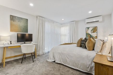 Photo of property in 12 Phar Lap Crescent, Takanini, 2112
