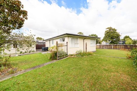 Photo of property in 28 Robinson Crescent, Westbrook, Palmerston North, 4412