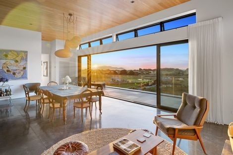 Photo of property in 80 Harakeke Road, Te Horo, Otaki, 5581