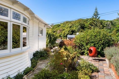 Photo of property in 37 Richmond Avenue, Karori, Wellington, 6012