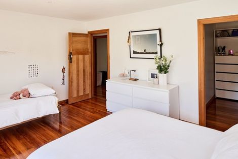 Photo of property in 105 Cluny Road, Plimmerton, Porirua, 5026