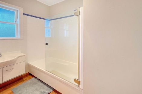 Photo of property in 31 Happy Valley Road, Owhiro Bay, Wellington, 6023