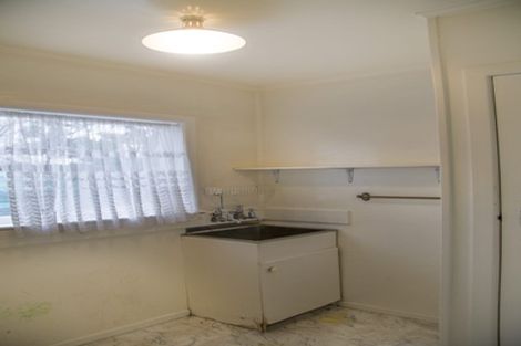 Photo of property in 23 Waverley Avenue, Glenfield, Auckland, 0629