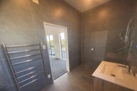 Photo of property in 110 Canongate Street, Birkdale, Auckland, 0626