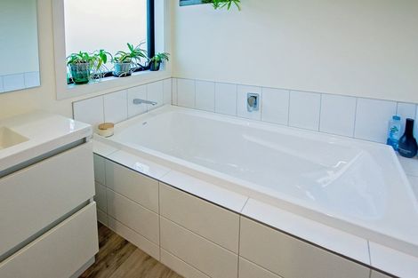 Photo of property in 8 Chatham Rise, Seaward Bush, Invercargill, 9812