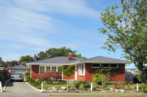 Photo of property in 8 Ambleside Drive, Burnside, Christchurch, 8053