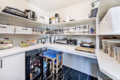 Photo of property in 406 Courtenay Road, Charing Cross, Christchurch, 7671