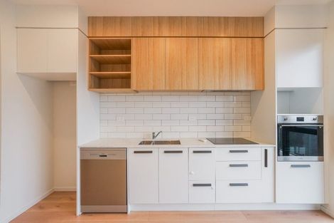 Photo of property in 2/14 Ayr Road, Pakuranga, Auckland, 2010
