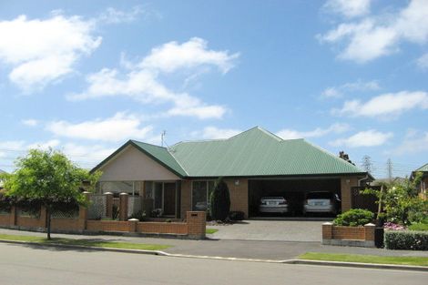 Photo of property in 16 Chesterfield Mews, Russley, Christchurch, 8042