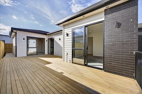 Photo of property in 10 Piko Road, Opaheke, 2113