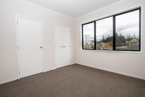 Photo of property in 2/10 Charlemont Street, Whitiora, Hamilton, 3200