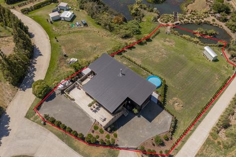 Photo of property in 40 Spikes Way, Whitianga, 3510