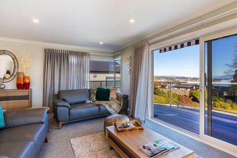 Photo of property in 10 Crowther Terrace, Waipahihi, Taupo, 3330