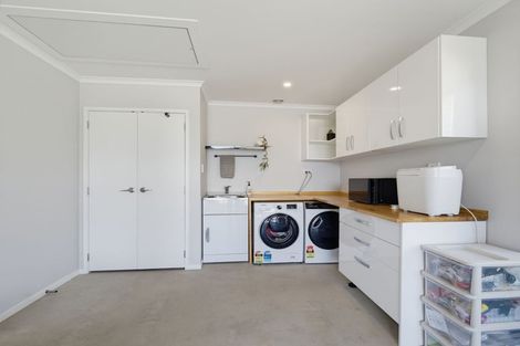 Photo of property in 6 Reserva Crescent, Kumeu, 0810