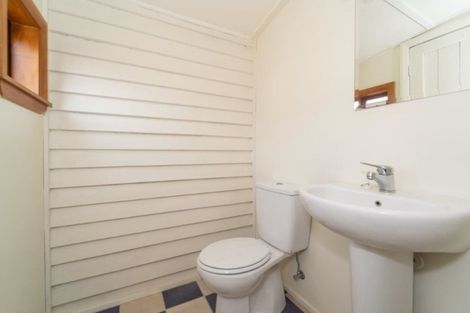 Photo of property in 16 New York Street, Martinborough, 5711