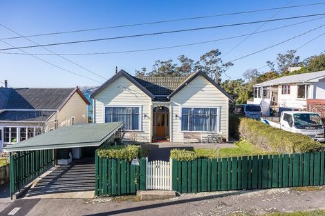 Photo of property in 37 Magnetic Street, Port Chalmers, 9023