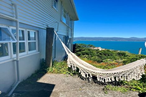 Photo of property in 106 Nicholson Road, Khandallah, Wellington, 6035