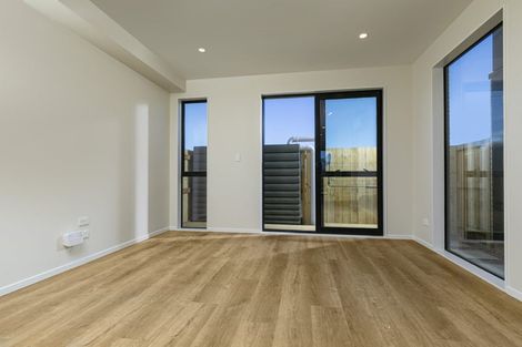 Photo of property in 2/18 Scott Road, Hobsonville, Auckland, 0616