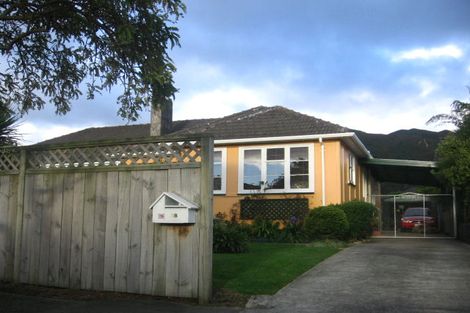 Photo of property in 18 Atiawa Crescent, Waiwhetu, Lower Hutt, 5010