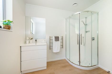 Photo of property in 15 Ratanui Road, Paraparaumu, 5032