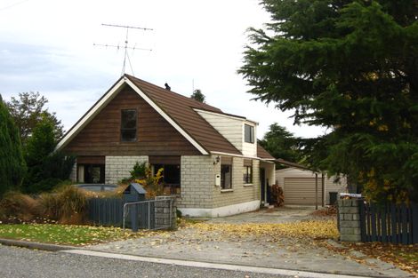 Photo of property in 18 Station Road, Tapanui, 9522