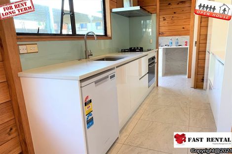 Photo of property in 2/70 College Road, Northcote, Auckland, 0627