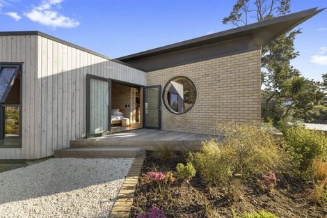 Photo of property in 109b Cliffs Road, Saint Clair, Dunedin, 9012