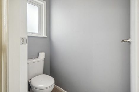 Photo of property in 3 Kahikatea Grove, Paparangi, Wellington, 6037