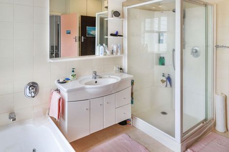 Photo of property in 141 Knights Road, Hutt Central, Lower Hutt, 5010