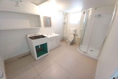 Photo of property in 154 Ti Rakau Drive, Pakuranga, Auckland, 2010