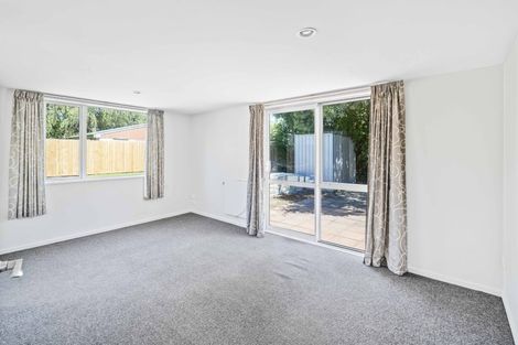 Photo of property in 33 West-watson Avenue, Hillmorton, Christchurch, 8025