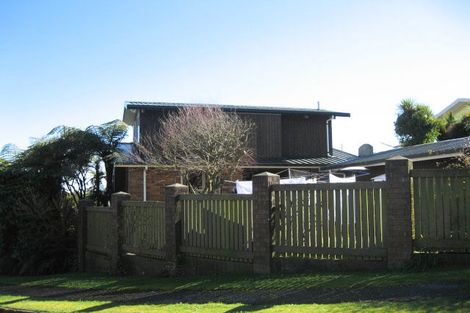 Photo of property in 1 Stanton Crescent, Karoro, Greymouth, 7805