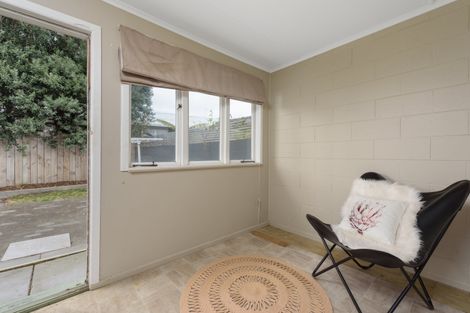 Photo of property in 2/566 Maunganui Road, Mount Maunganui, 3116