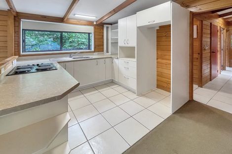 Photo of property in 22 Randal Place, Bayview, Auckland, 0629