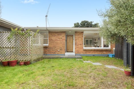 Photo of property in 2/566 Maunganui Road, Mount Maunganui, 3116