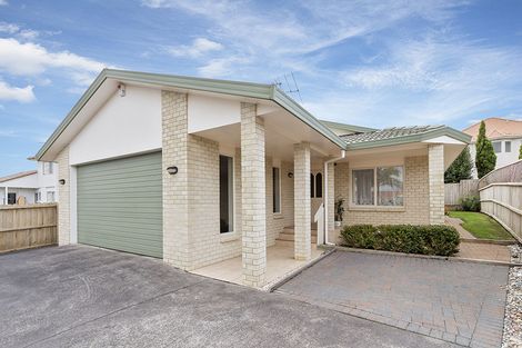 Photo of property in 1/28 Rochester Crescent, Somerville, Auckland, 2014