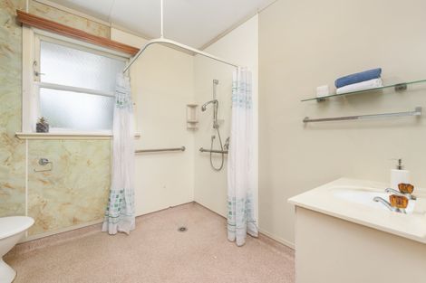 Photo of property in 2/566 Maunganui Road, Mount Maunganui, 3116