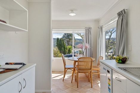 Photo of property in 26 Gentian Street, Timberlea, Upper Hutt, 5018