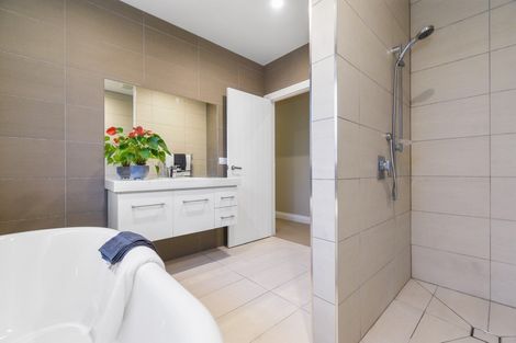 Photo of property in 8 Connor Court, Huntington, Hamilton, 3210