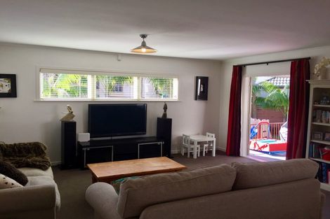 Photo of property in 1/18 Francis Street, Hauraki, Auckland, 0622