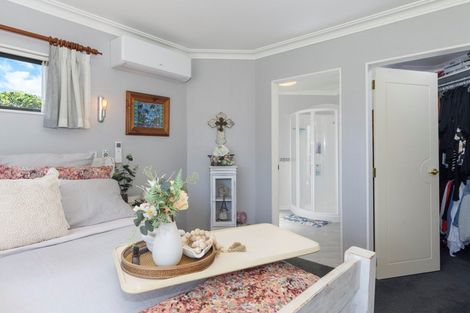 Photo of property in 70 Oteki Park Drive, Welcome Bay, Tauranga, 3112