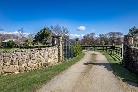 Photo of property in 2966 State Highway 2, Waipukurau, 4281