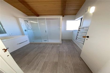 Photo of property in 240b Devonport Road, Tauranga, 3110